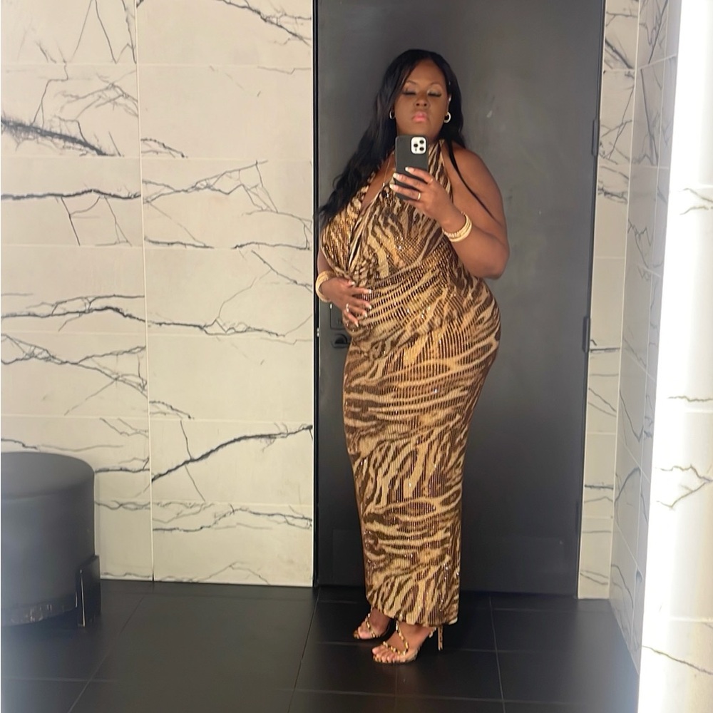 Fashion Nova Brown Sequin Backless Dress - Picture 4 of 4